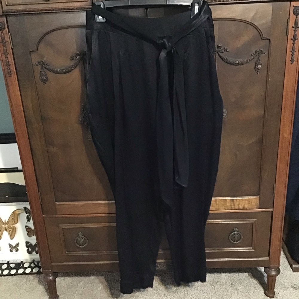Anthropologie Black Cropped Tie-Waist Pants